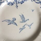 Plate faience of Gien with decoration of birds