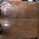 Leather pouf