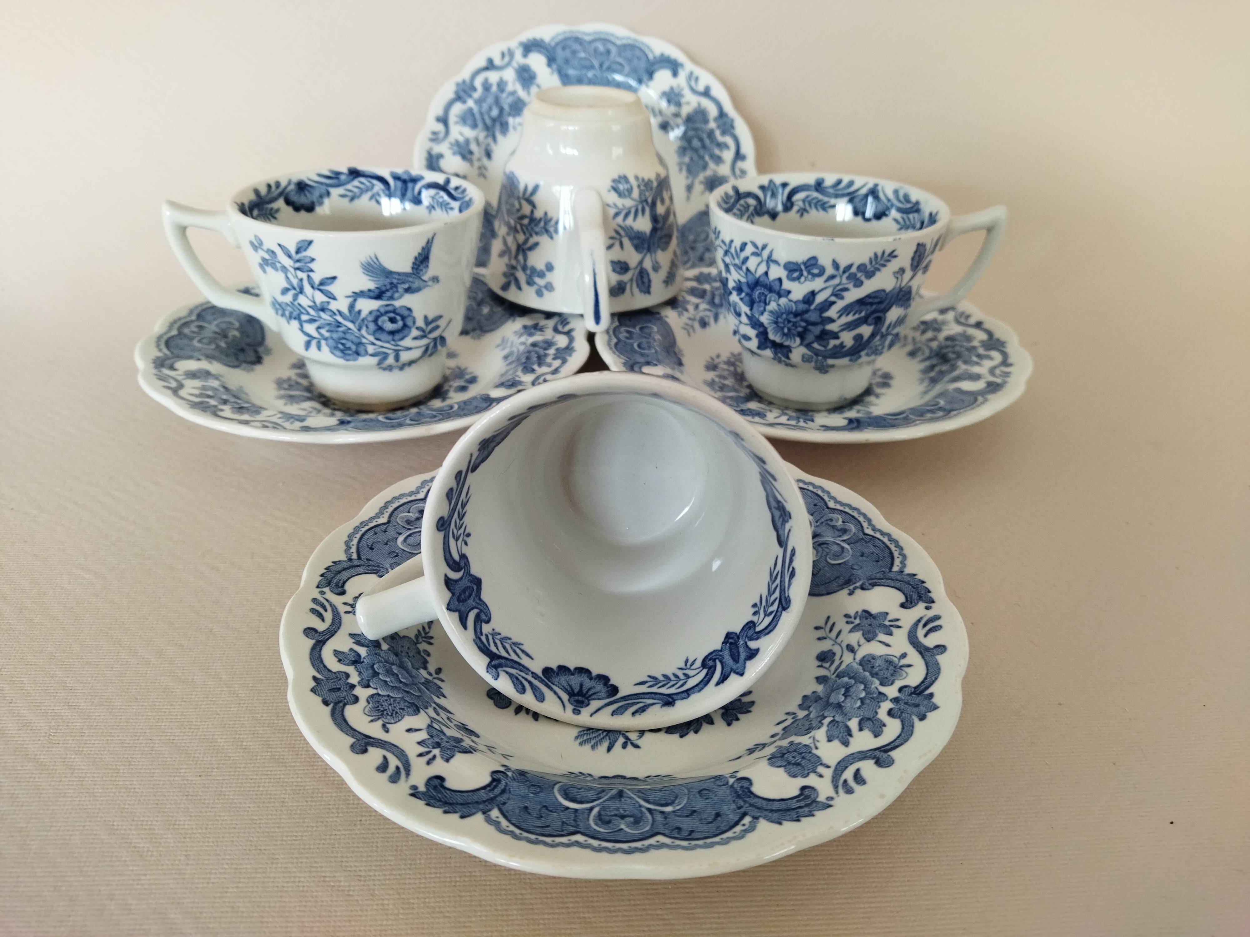 Ridgway "Windsor" English mocha cups blue