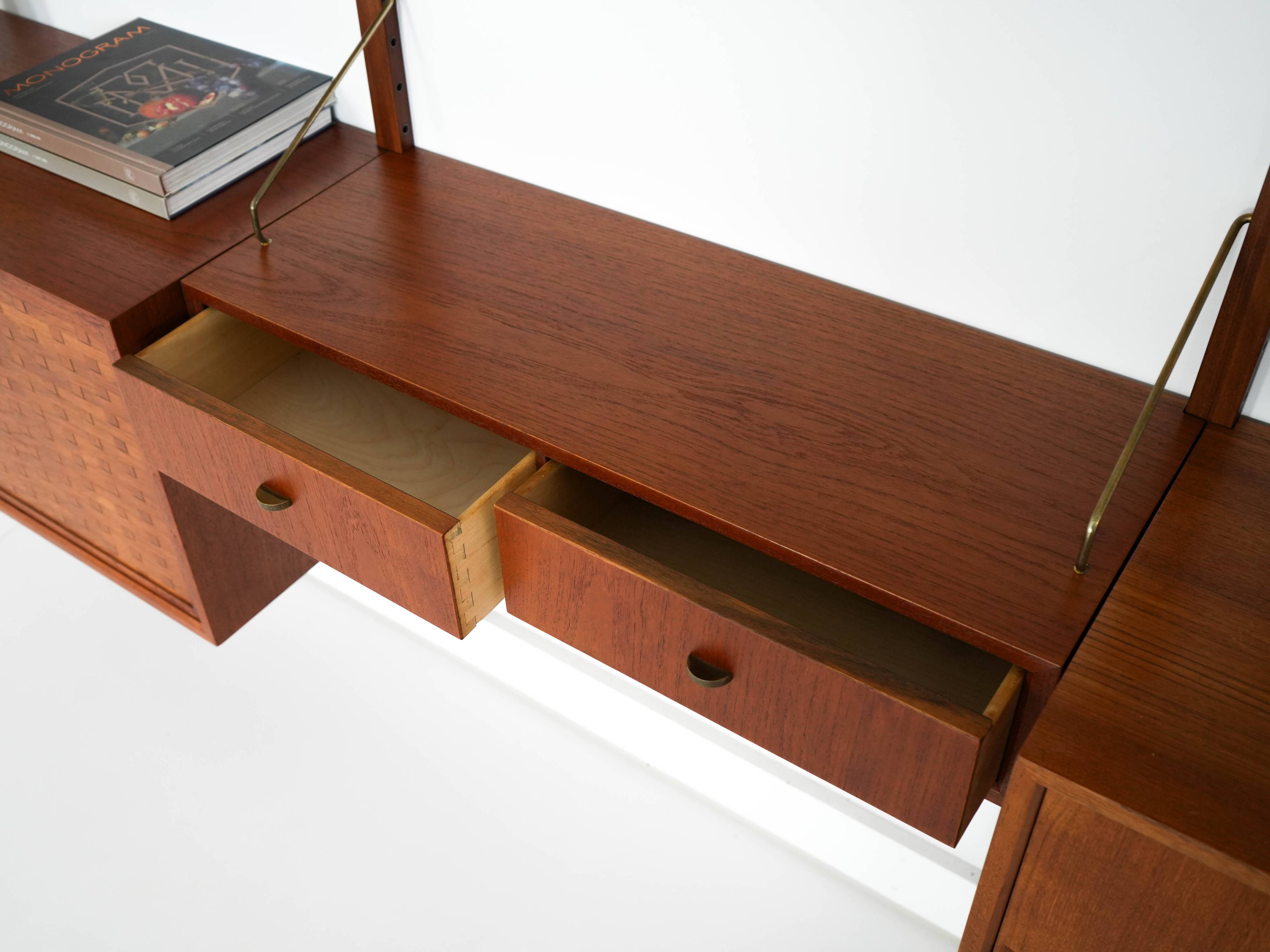 Teak shelving unit, Danish design, 1960s, designer: Poul Cadovius