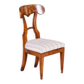 Chaise Biedermeier en hêtre, épicéa et noyer, Vienne, Autriche, années 1820.