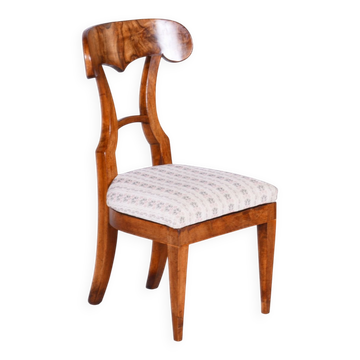 Chaise Biedermeier en hêtre, épicéa et noyer, Vienne, Autriche, années 1820.