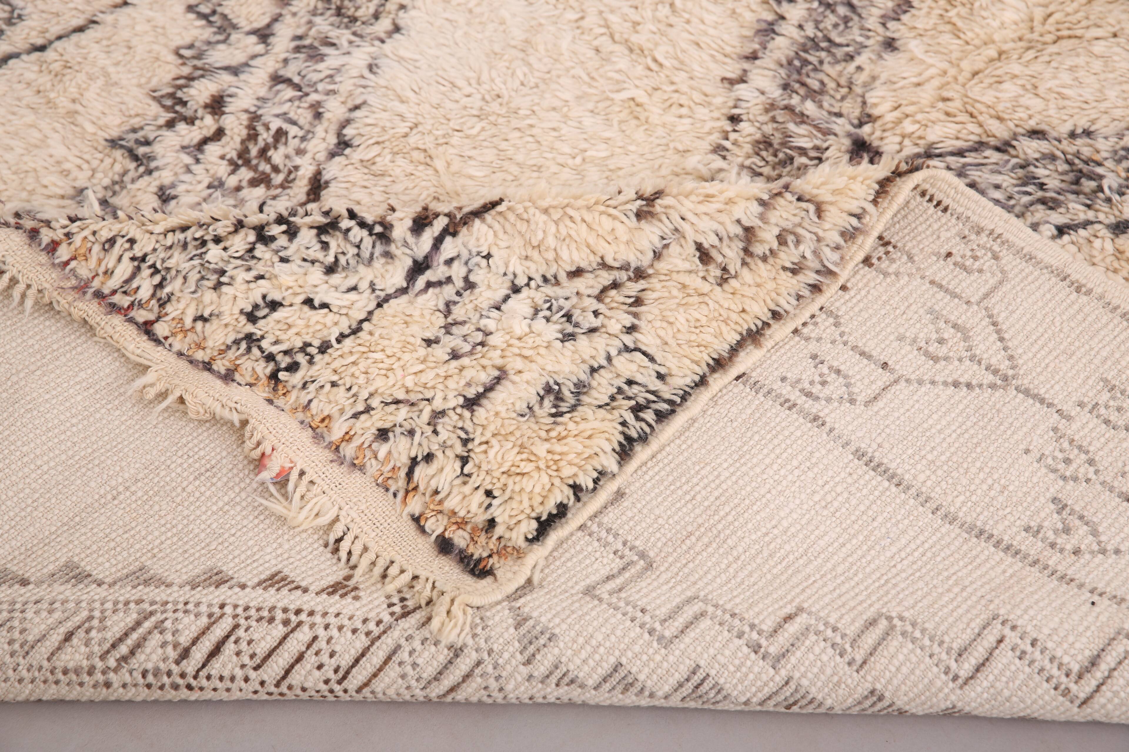 Vintage Beni Ourain rug Handmade 190 x 267 cm - Moroccan Berber Wool Rug