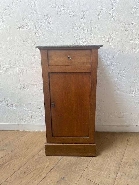 Wooden jam maker and marble slab