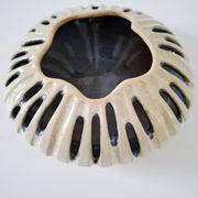 Vase ajouré en céramique vintage