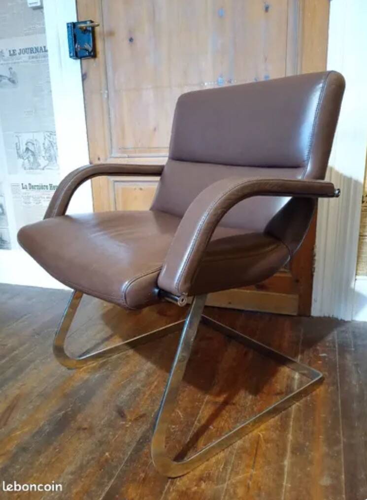 Paire de fauteuils vintages