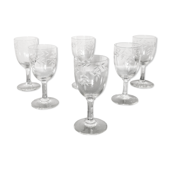 Set of 6 engraved crystal glasses