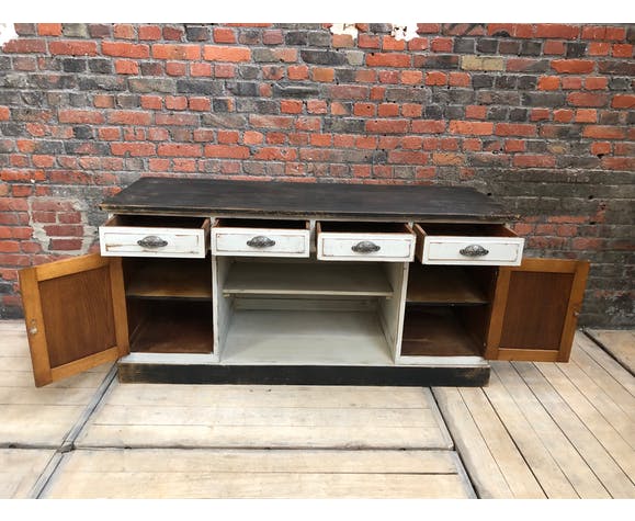 Craft furniture in patinated oak