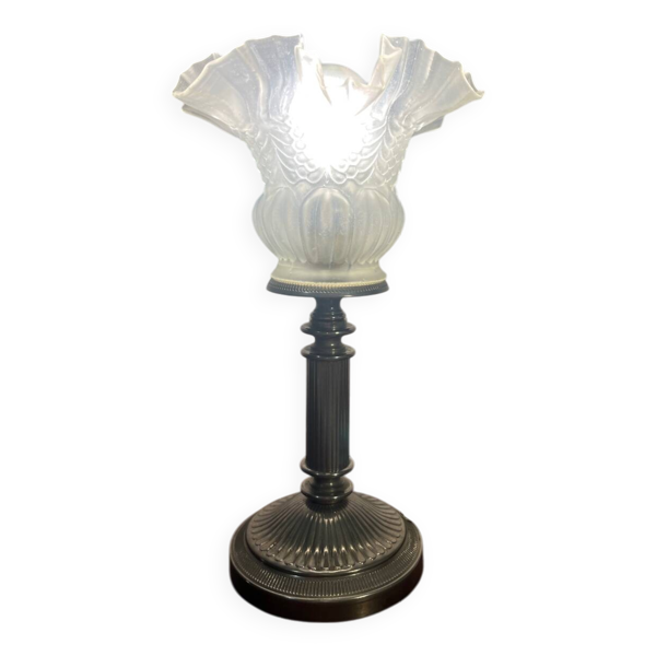 Lampe à poser art déco globe tulipe verre givré