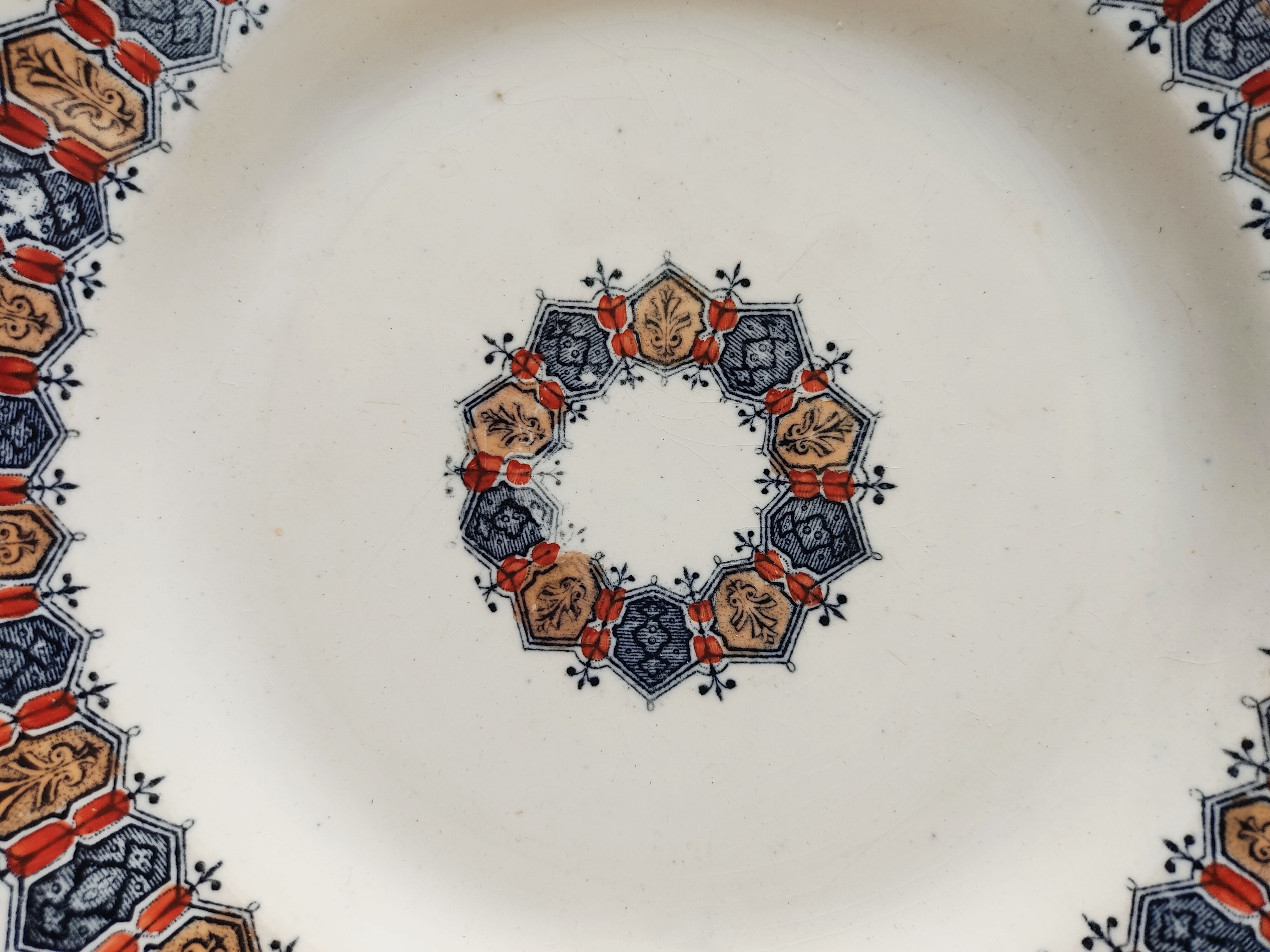 Pair of plate Boch Brothers Keramis Cellini