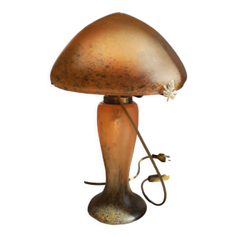 Mushroom lamp glass paste