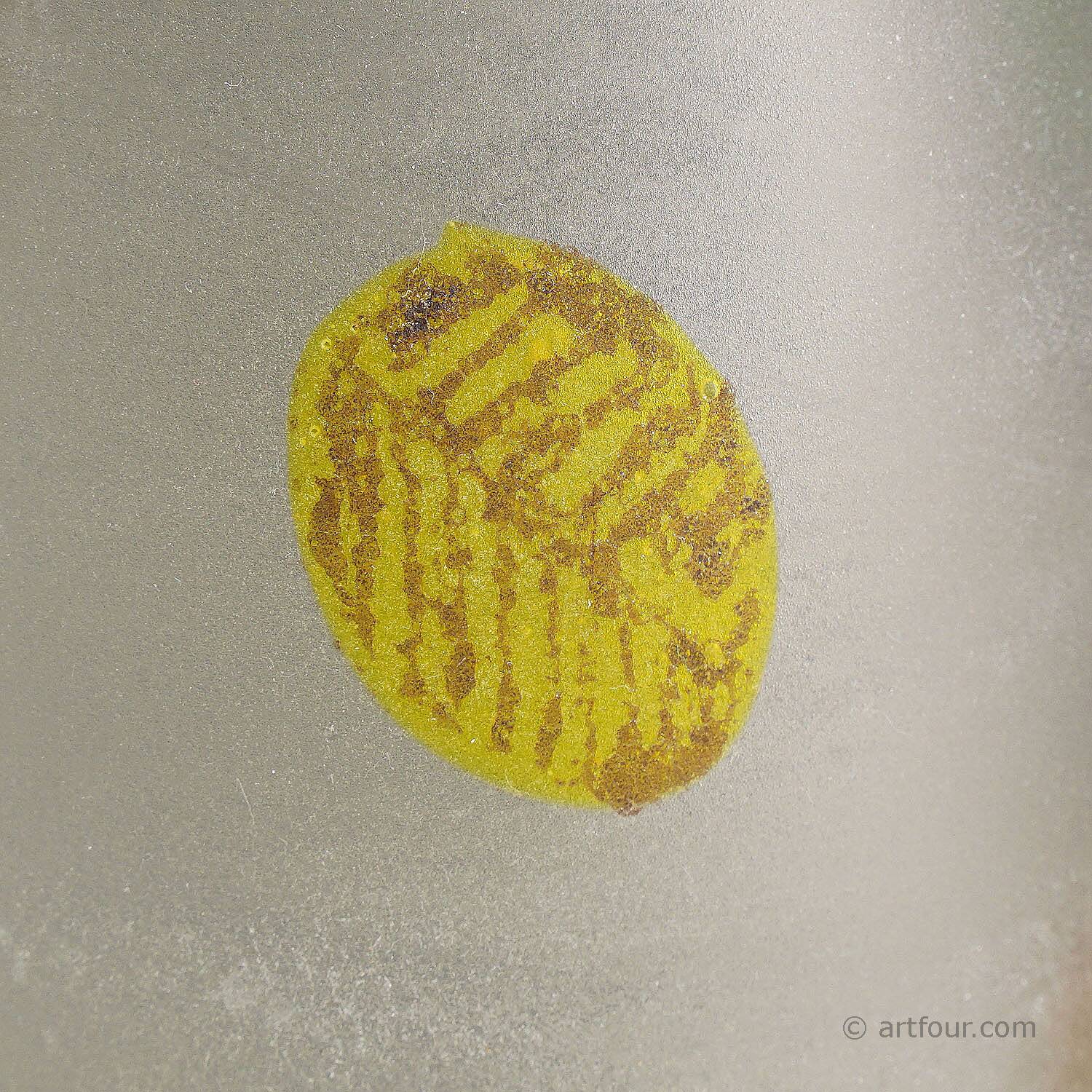 Glass vase 'A Scavo' by Gino Cenedese with autumn leaves