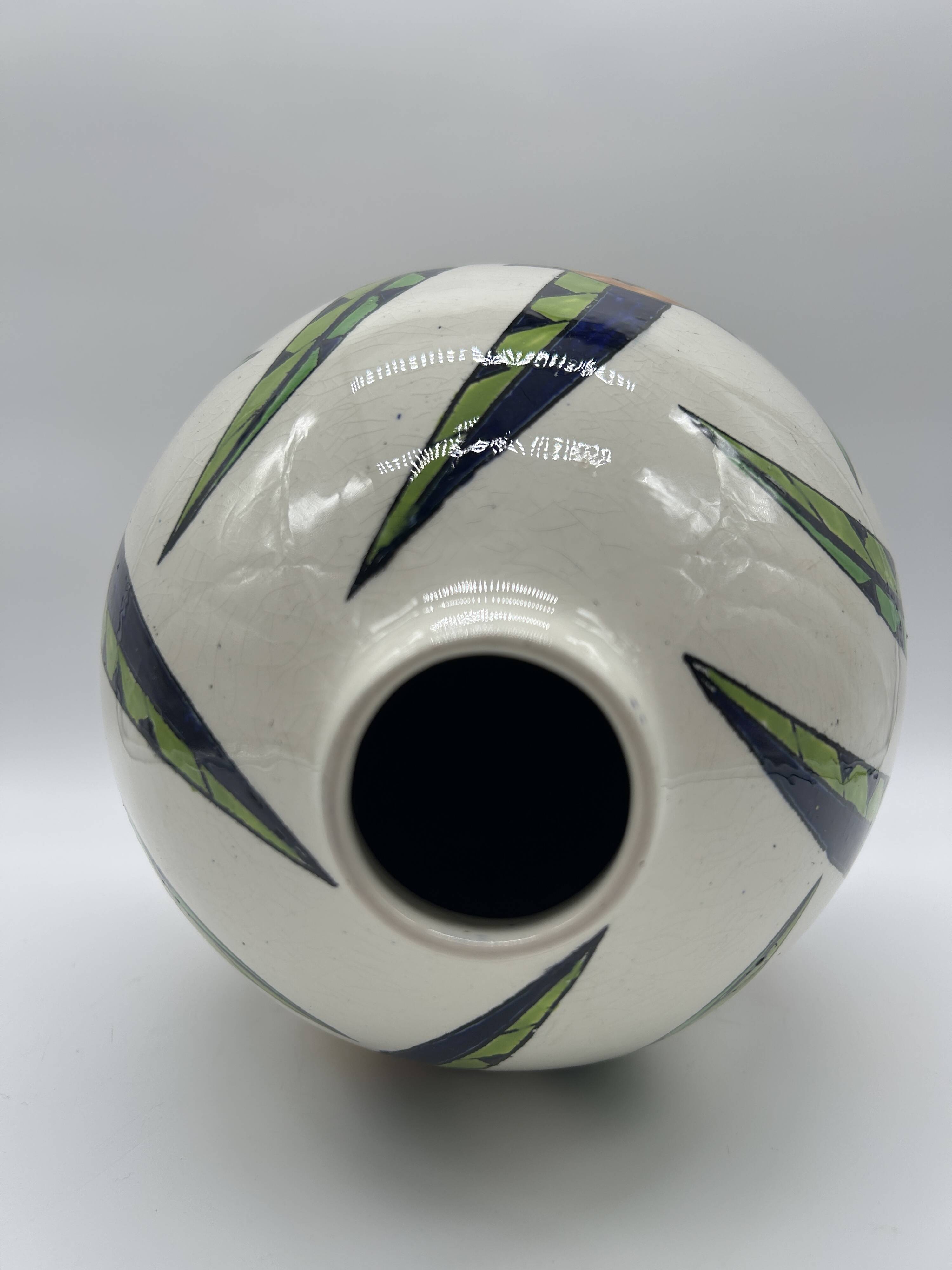 Superb art deco vase - boch freres keramis d1316