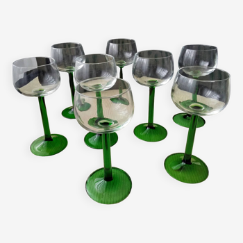 8 Alsatian white wine glasses in plain glass