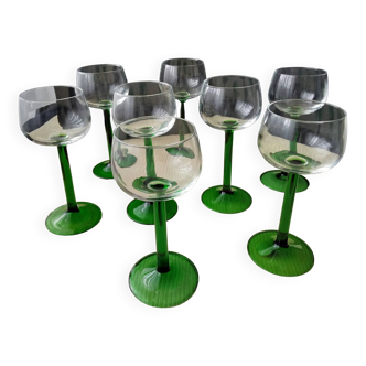 8 Alsatian white wine glasses in plain glass