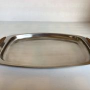 Plat, plateau en métal et bois de style scandinave