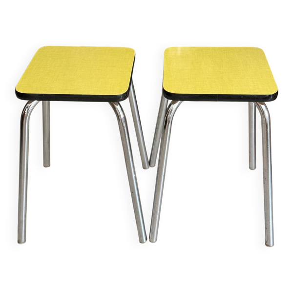 Lot de 2 tabourets Formica jaune vintage