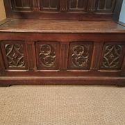 Neo-Gothic chest bench from the late 19th century