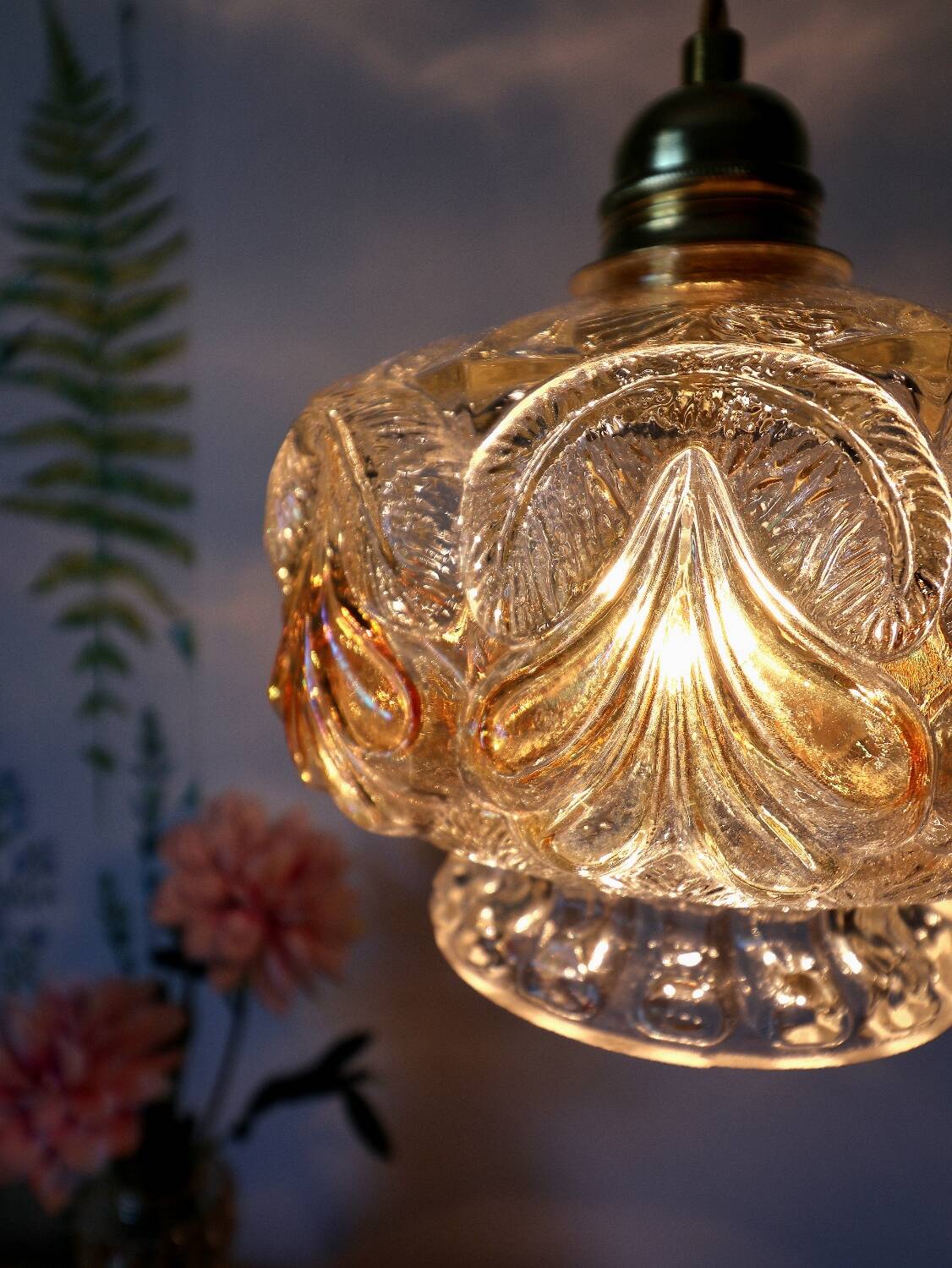 Vintage amber cut glass suspension – retro bohemian lamp