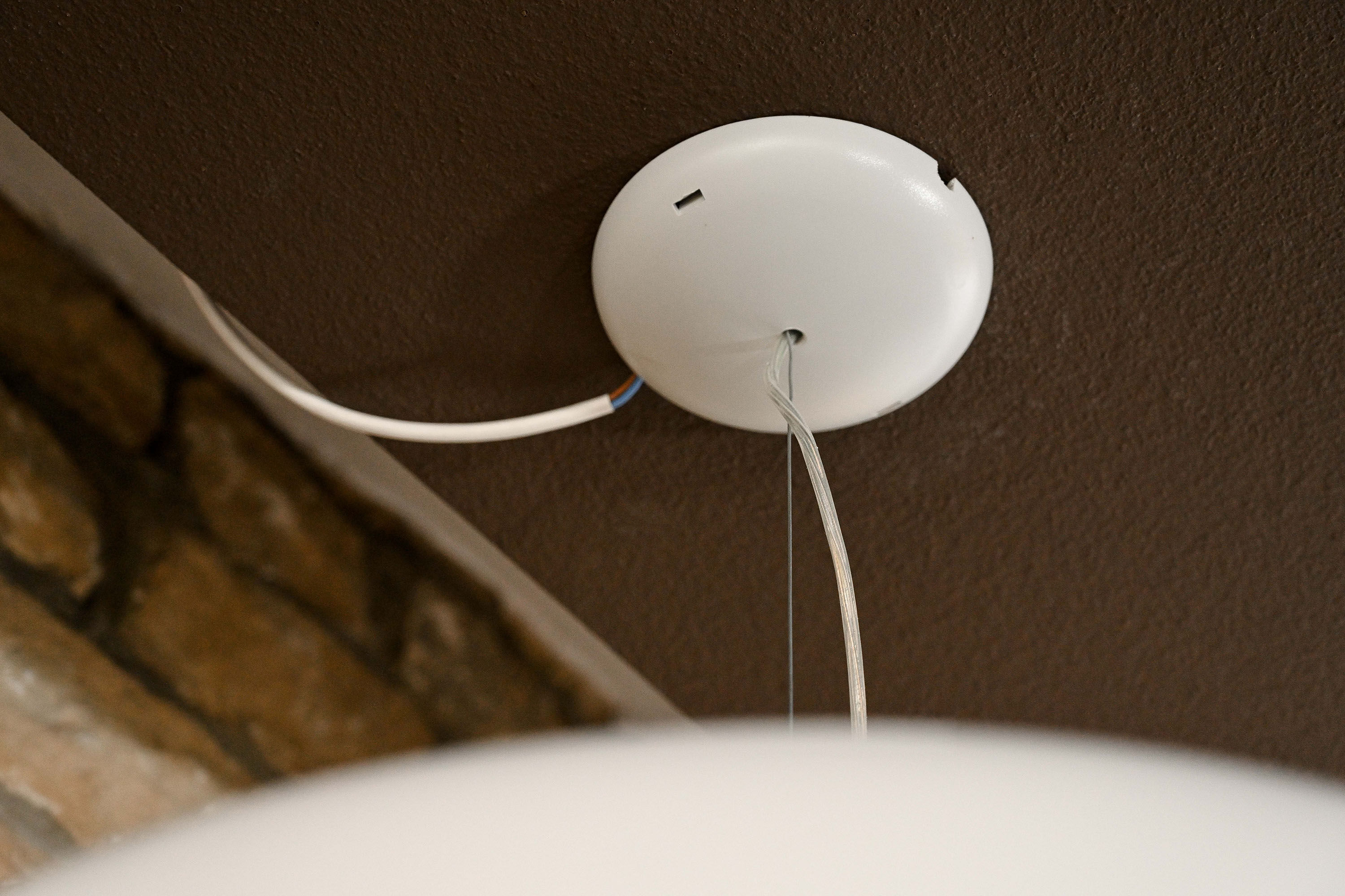 Hanging lamp Smithfield in white lacquered aluminium designed by Jasper Morrison