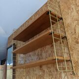String shelf