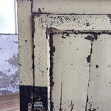 Patinated workshop furniture