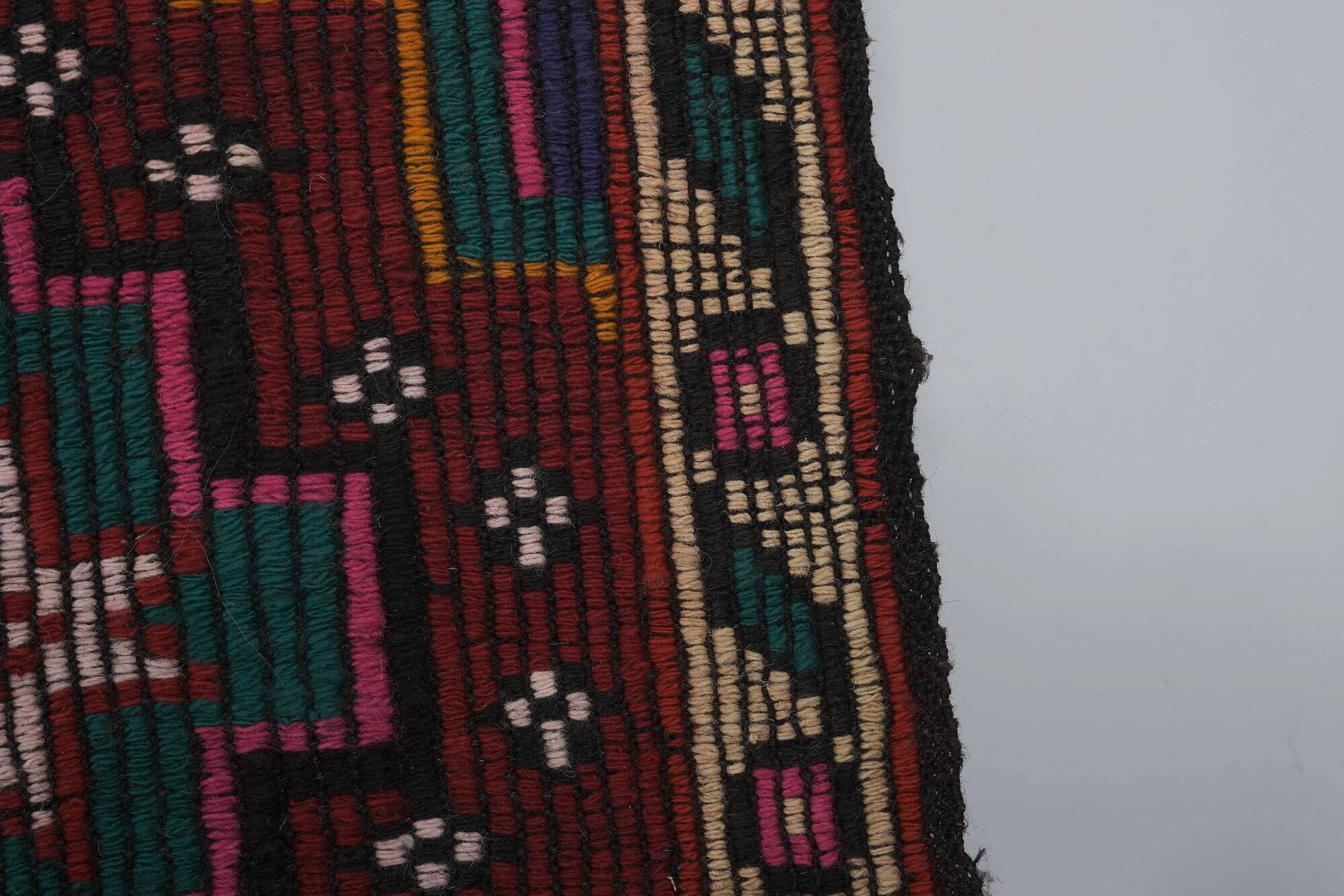 Vintage Turkish kilim handwoven 190x295 cm