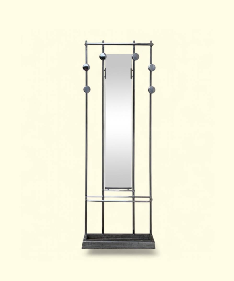 Chrome-plated aluminum entrance locker, 1950s