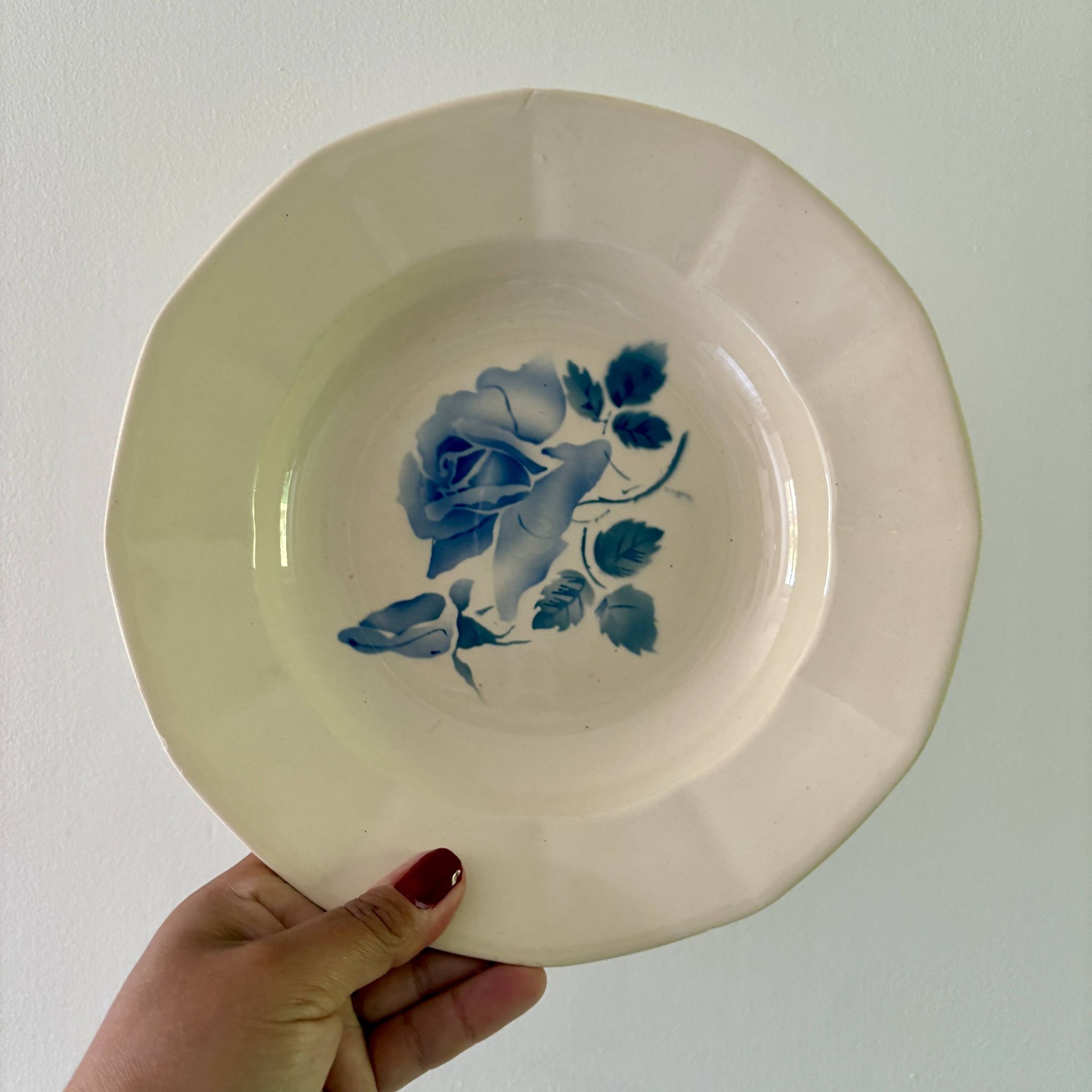 Lot de 8 assiettes creuses vintage dépareillées