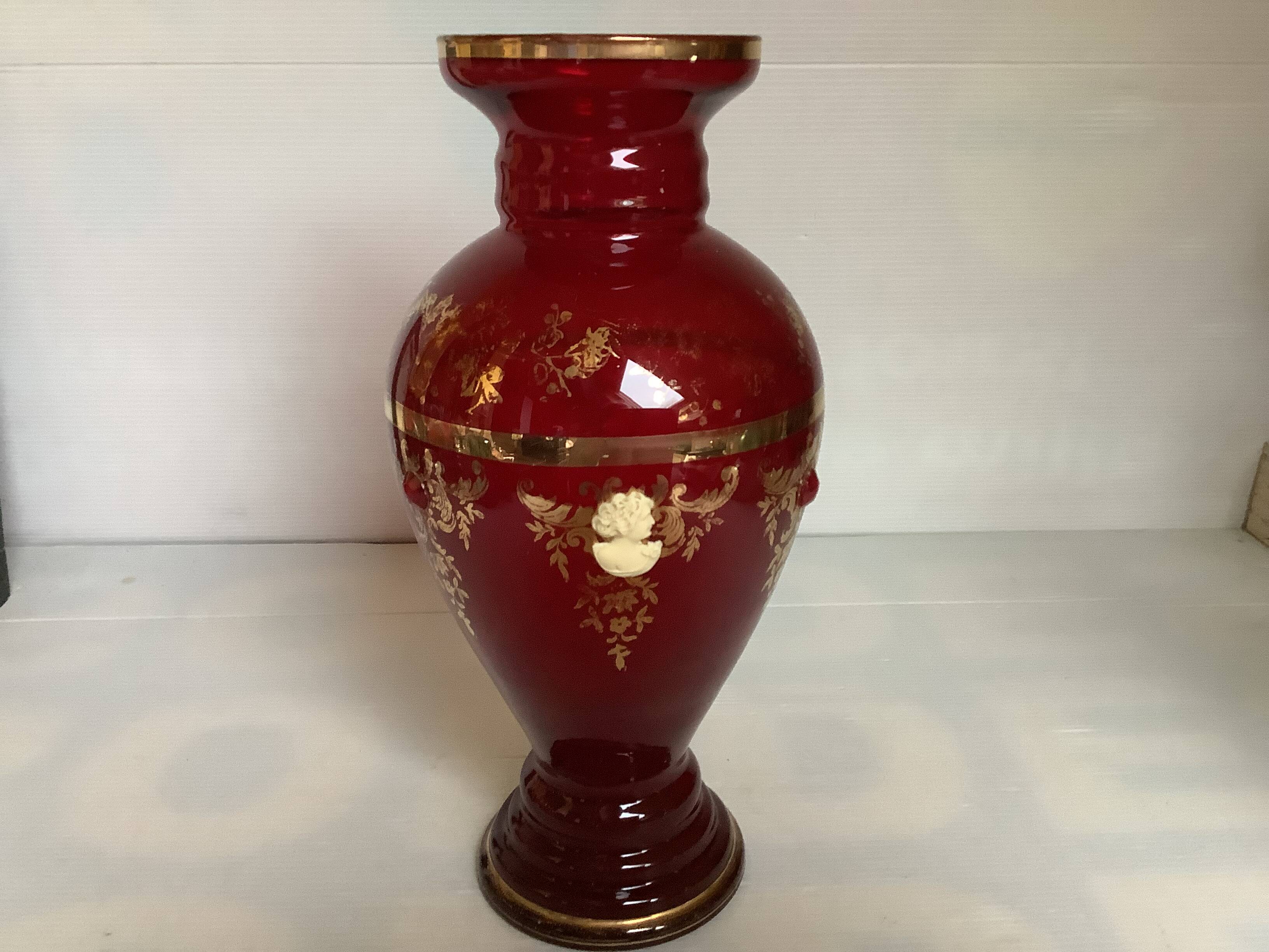Cameo vase and red cabochons in burgundy glass