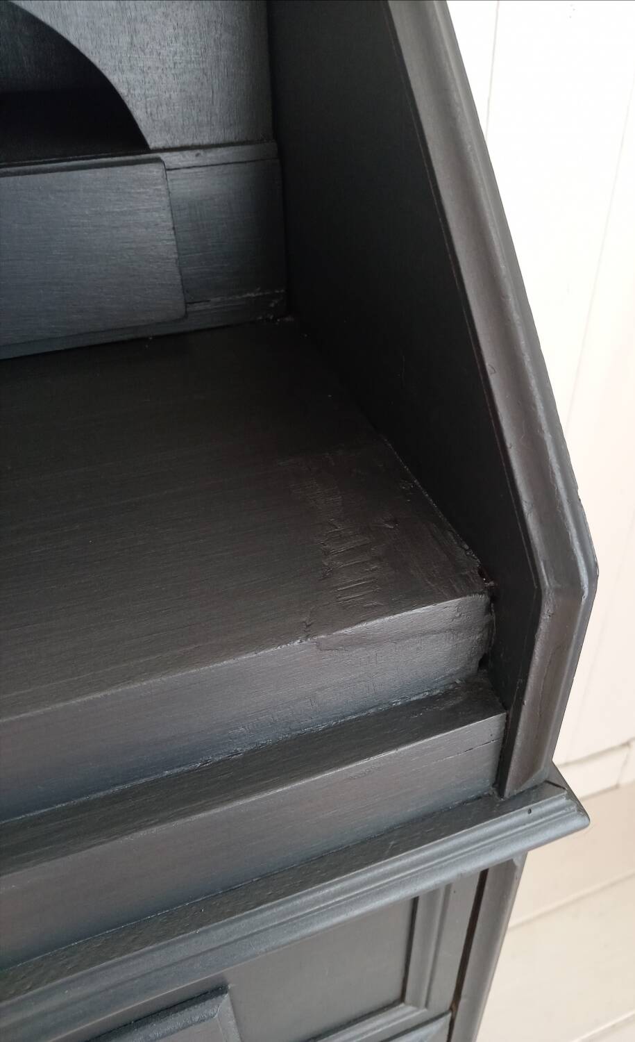 Scriban chest of drawers