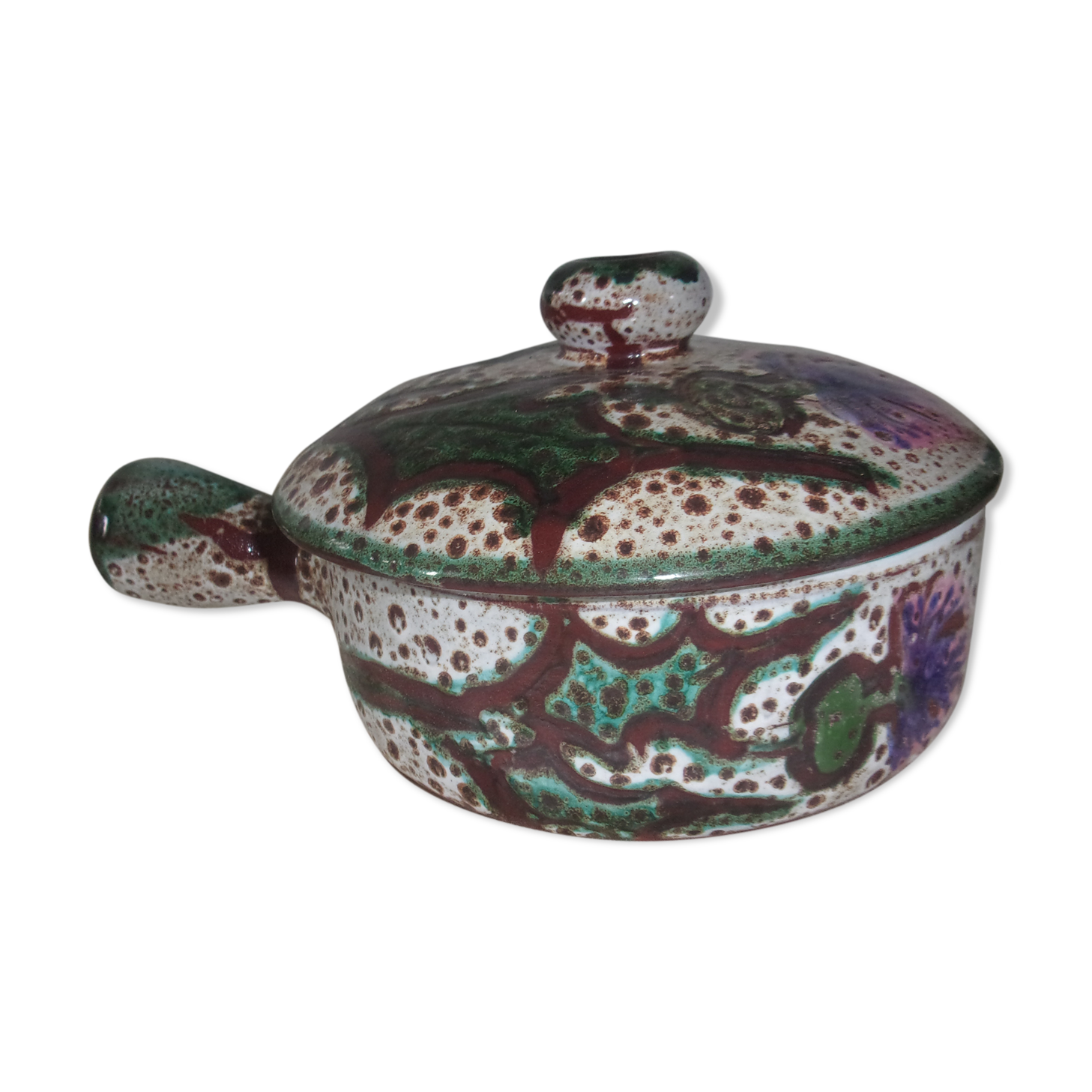 Caquelon with thistle decoration lid