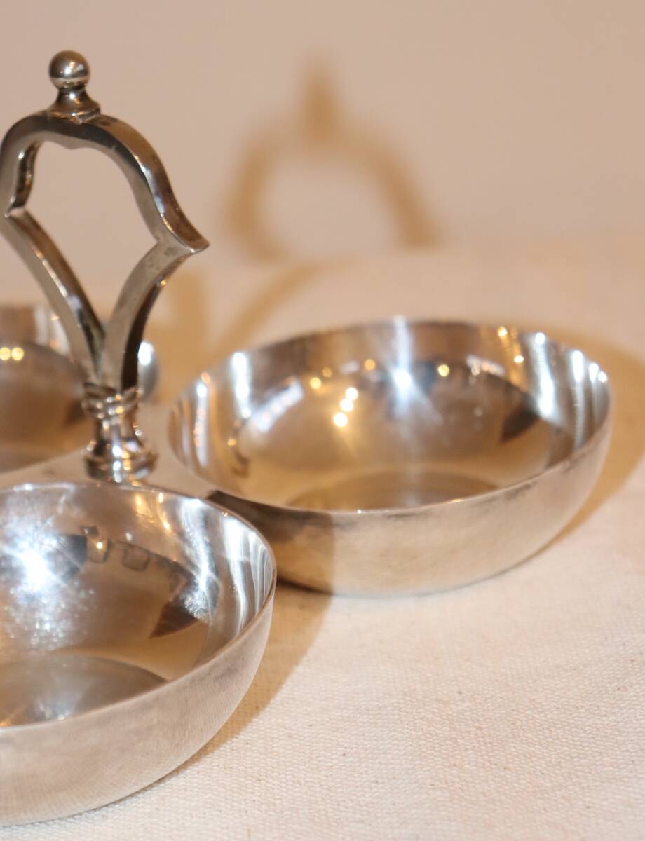 Silver-plated metal charm