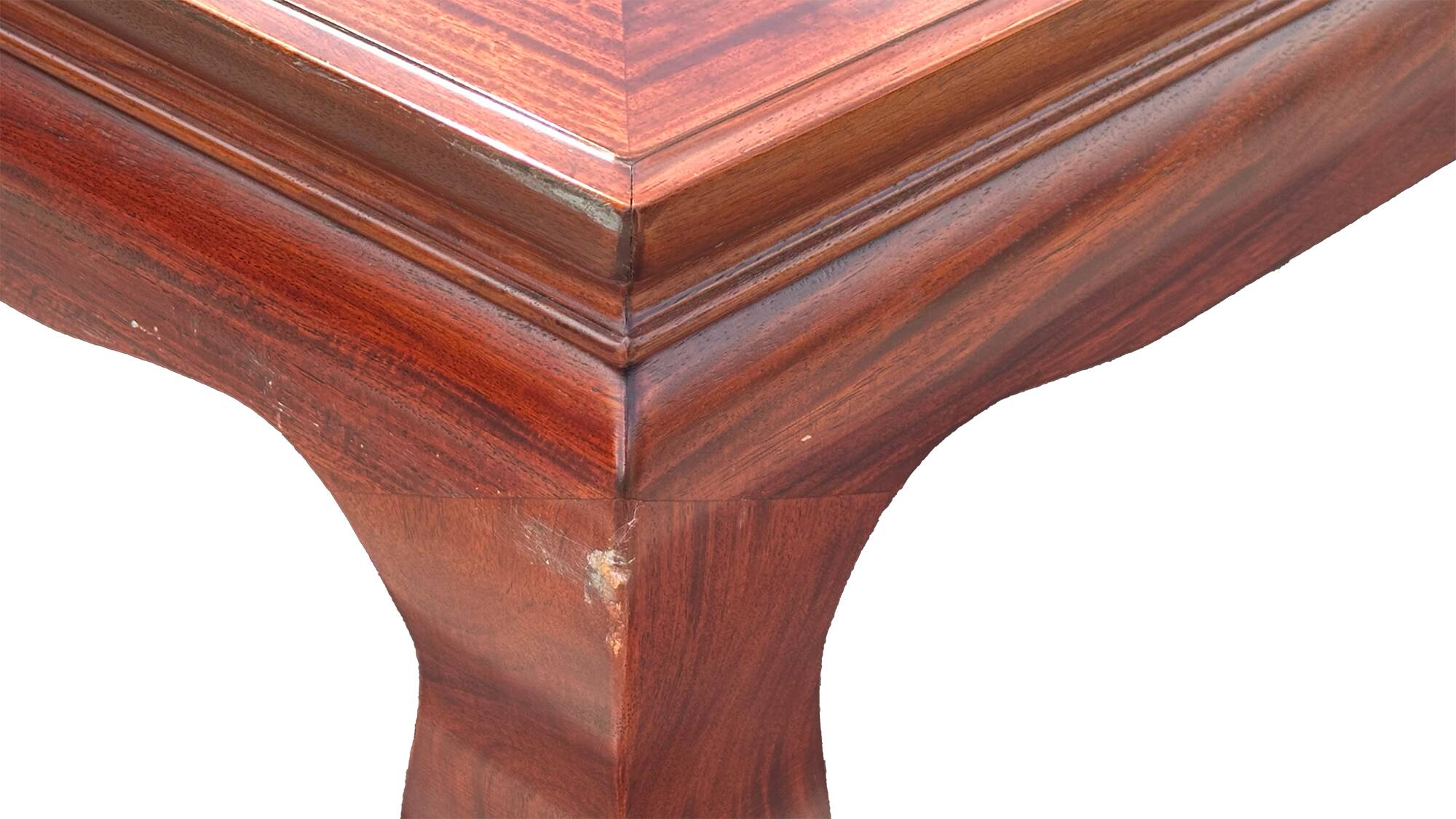 table in natural varnished quince wood