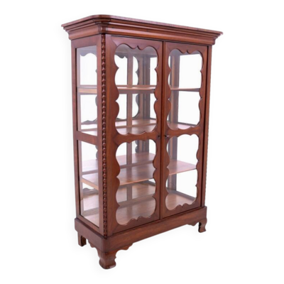 Vitrine, Europe occidentale, vers 1900.