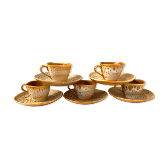 Fawn model coffee cups