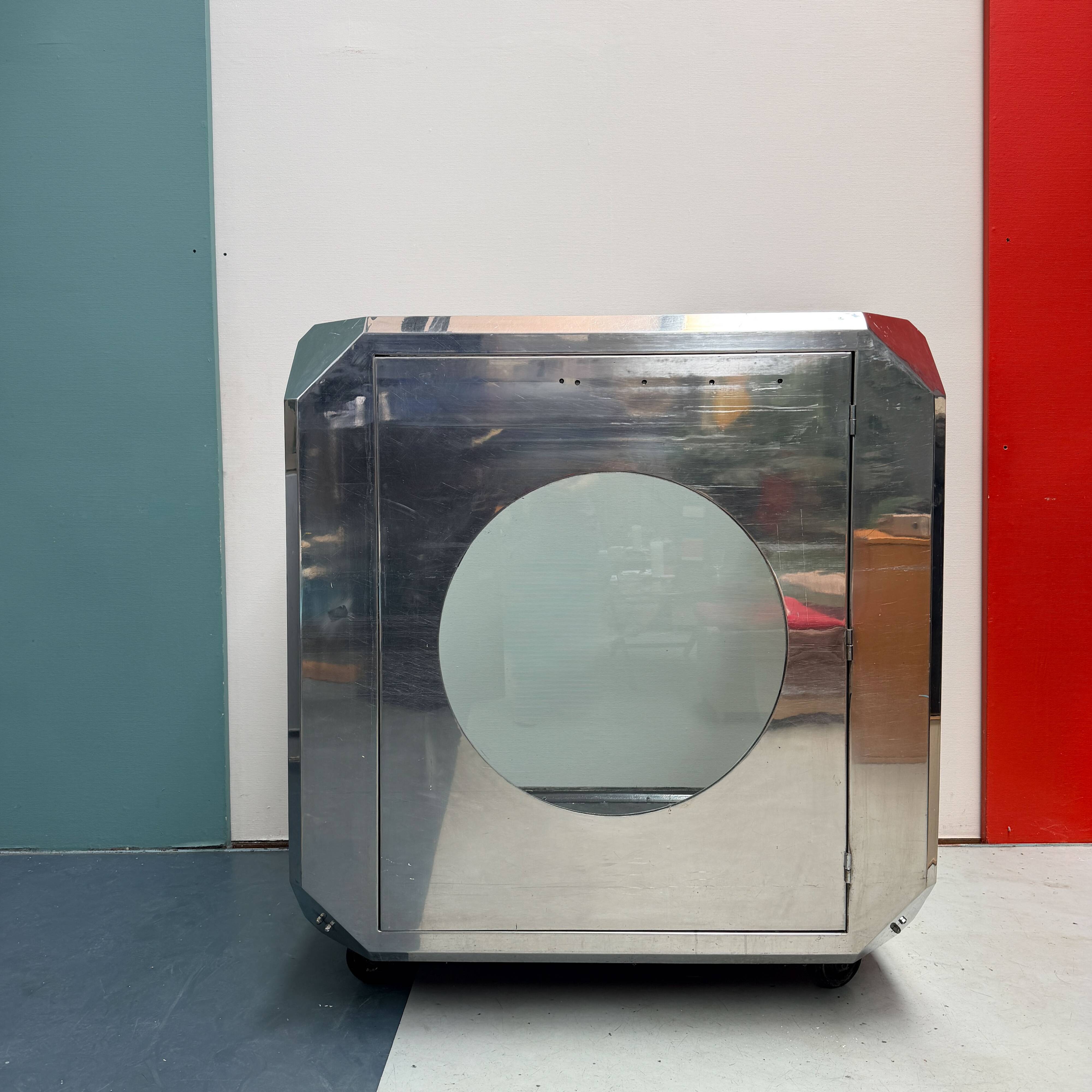 Vitrine de Showroom Monumentale d'Époque Space Age – Circa 1970