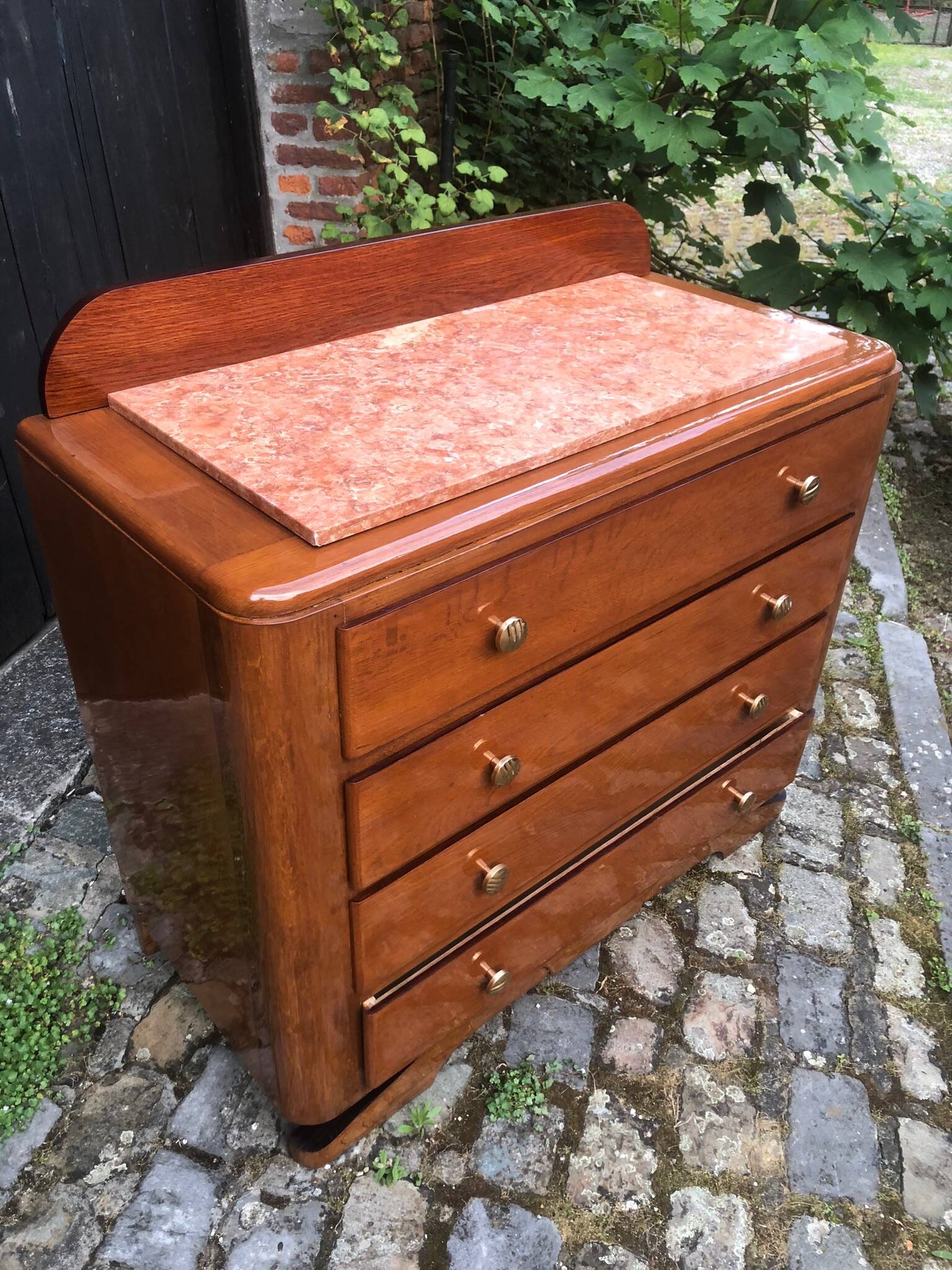 Art Deco chest of drawers
