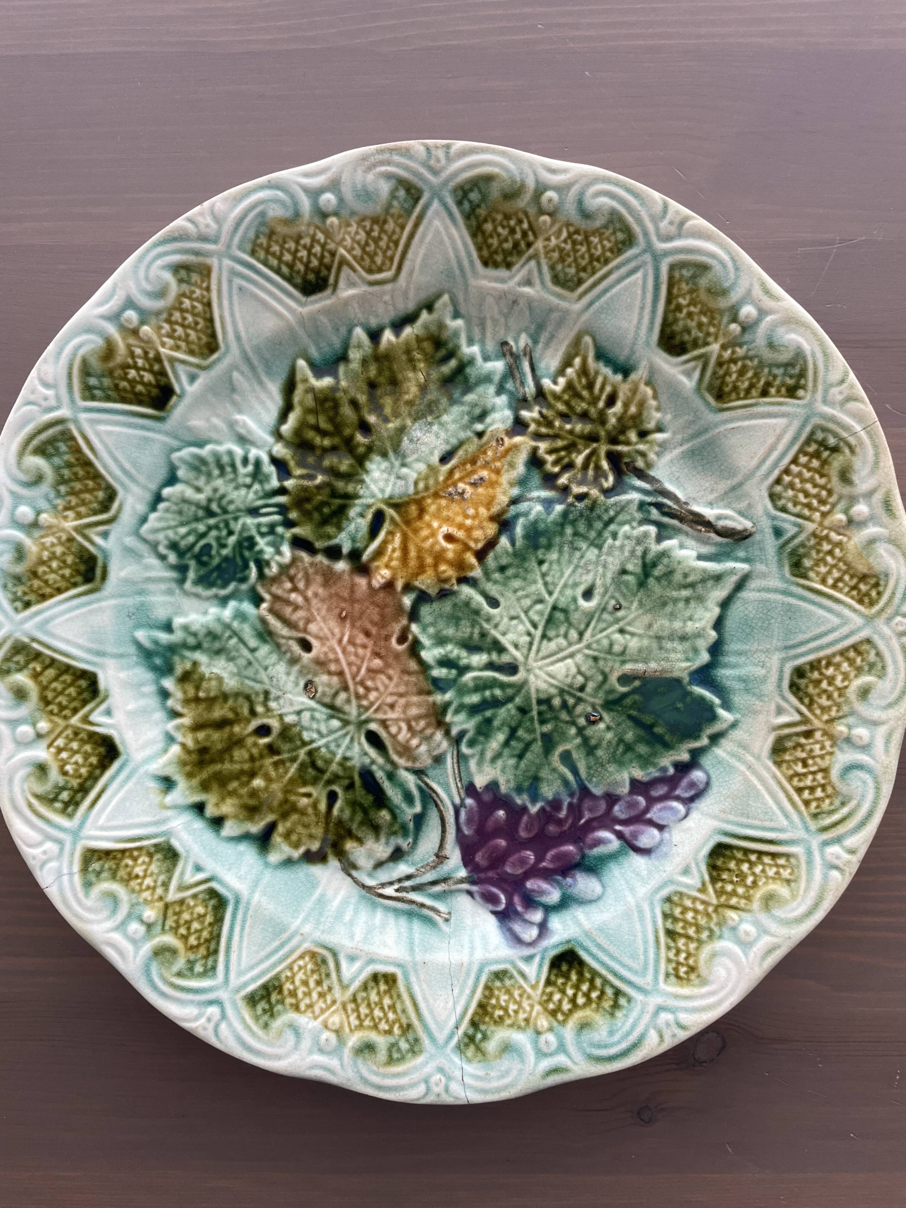 French barbotine plate – raised floral decoration – late 19th century