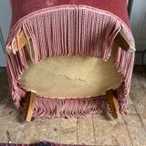 Pink velvet toad chair