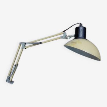 Desk lamp