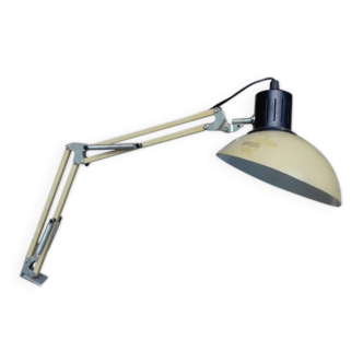 Desk lamp