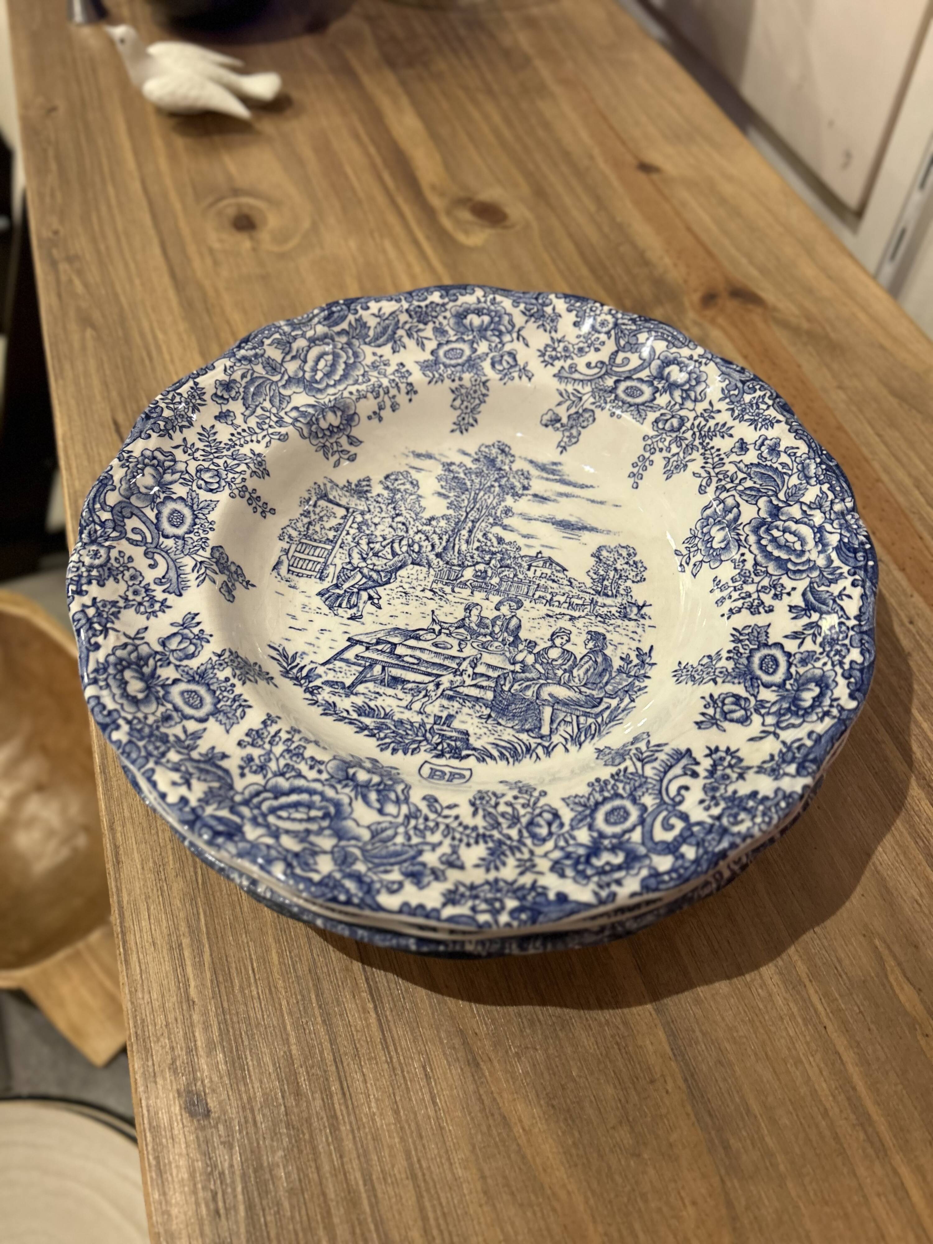 Set of 4 PB Hollow advertising plates