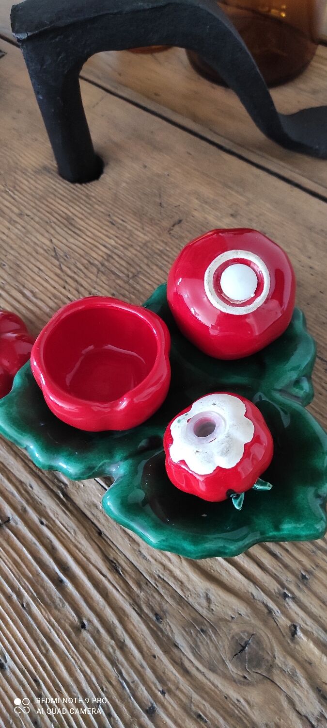 Ensemble poivrière, salière et pot a moutarde vintage