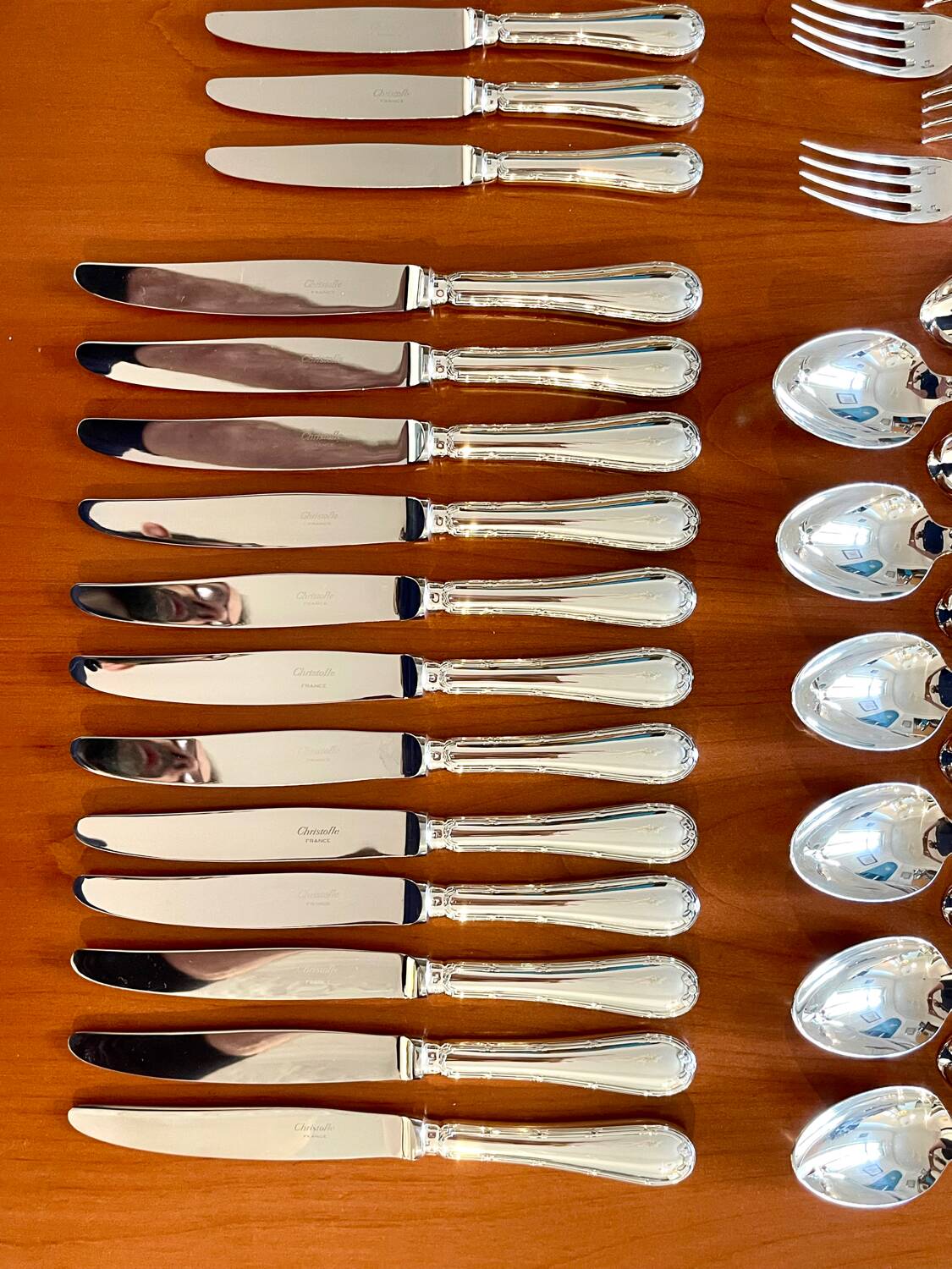 Christofle crossed ribbons, 73-piece cutlery set in new condition.
