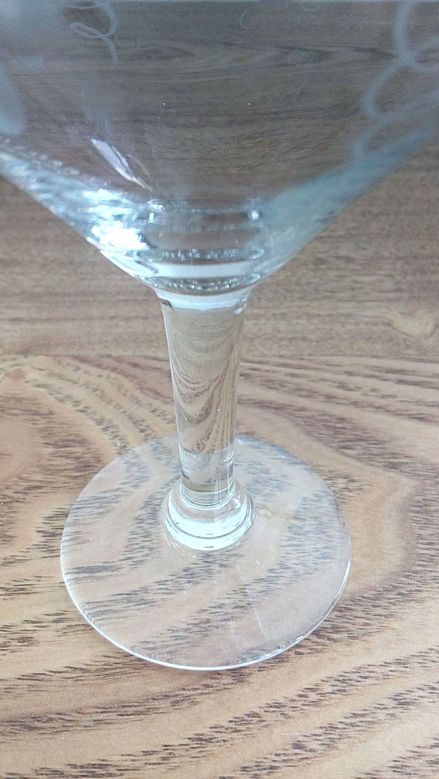 Glasses tasting digestive liqueur engraved