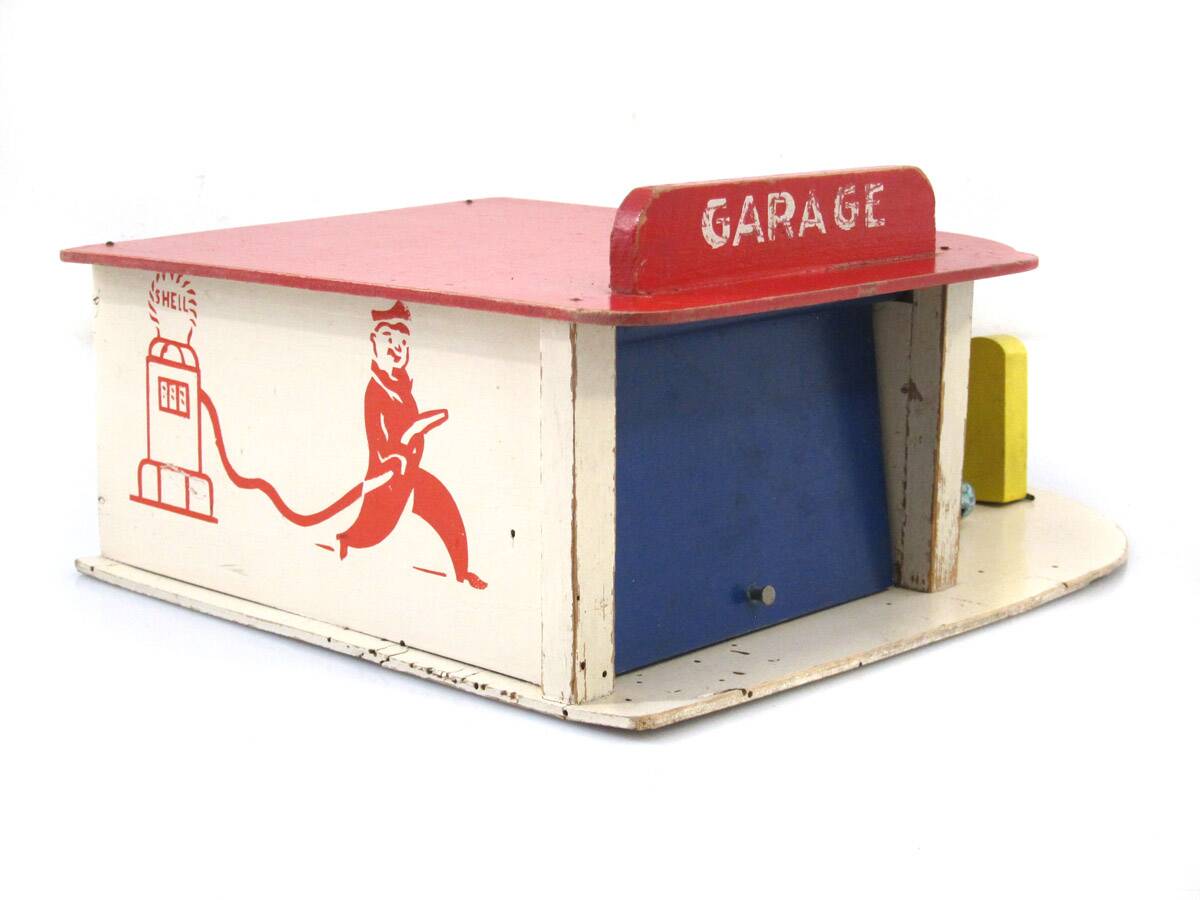 Rare fifties vintage toy garage with De Stijl colours