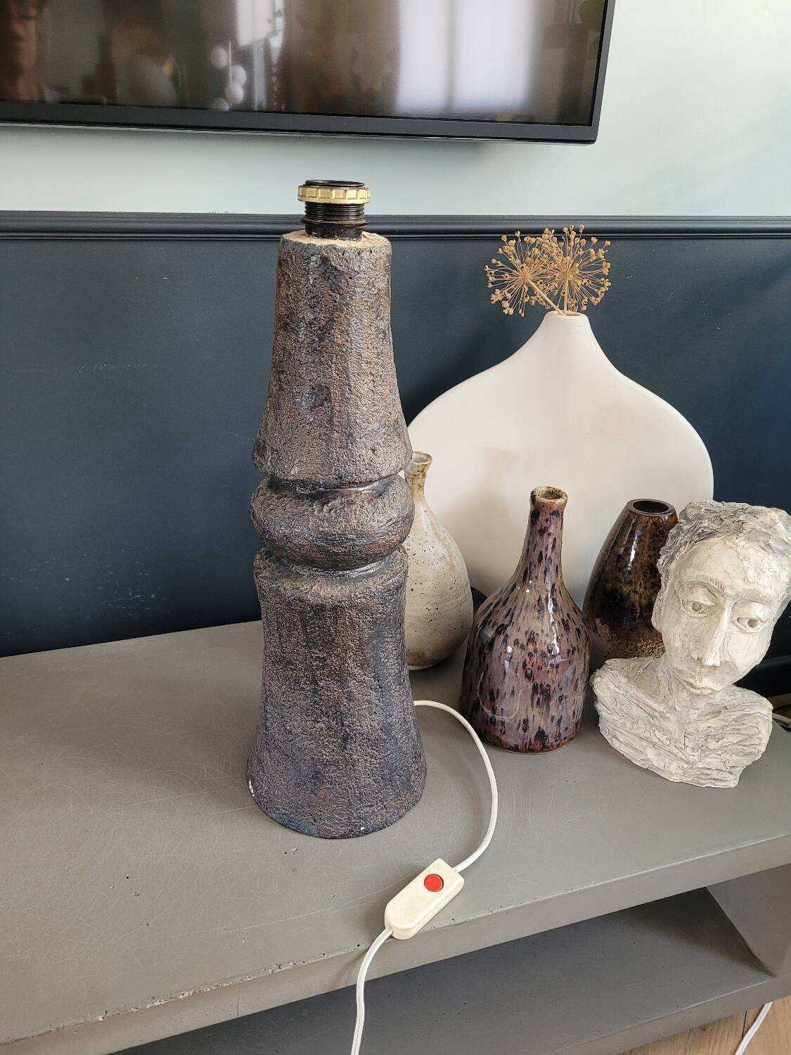 Vintage concrete lamp base