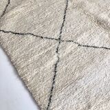 Moroccan Berber carpet with black diamonds 2,36x1.73m