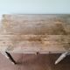 Table en bois bureau patine grise